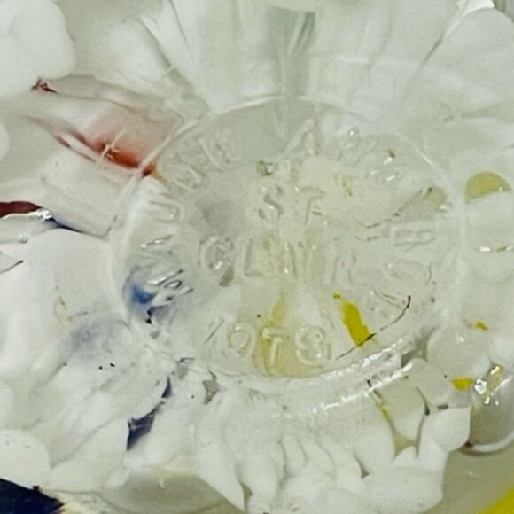 VINTAGE MAUDE AND BOB 1978 ST. CLAIR BELL SHAPED GLASS PAPERWEIGHT Red, Blue, Gr - Picture 6 of 6